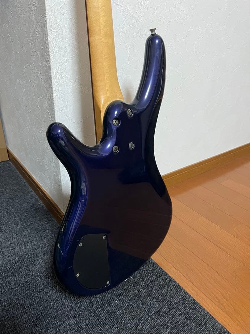 Ibanez エレキベース ケース付き