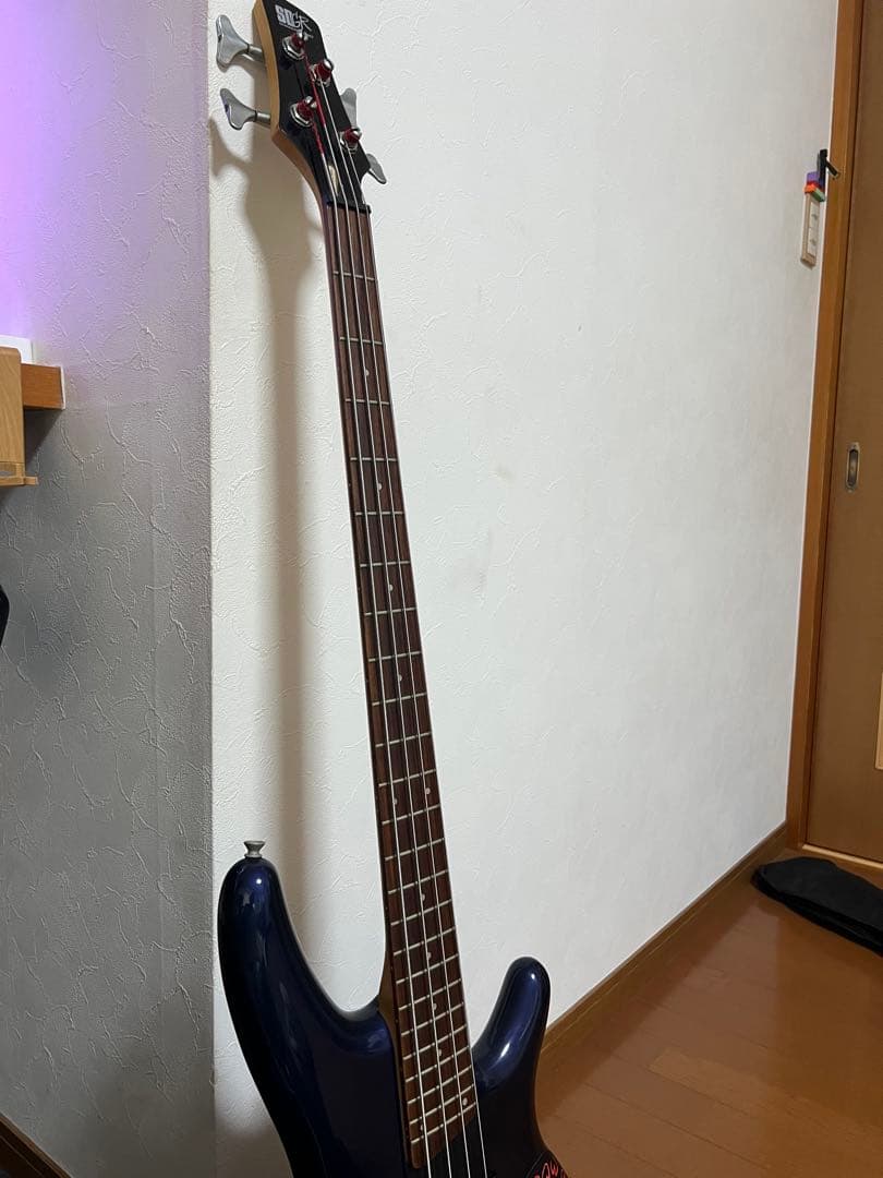 Ibanez エレキベース ケース付き