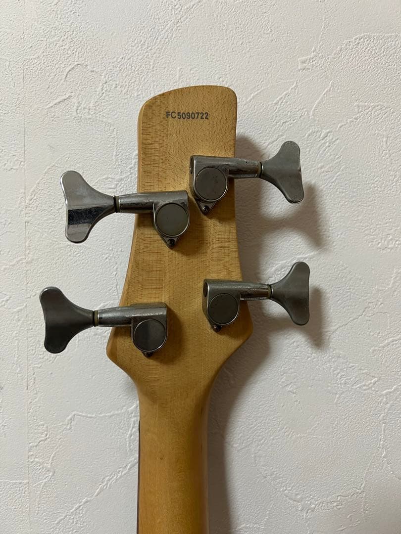 Ibanez エレキベース ケース付き