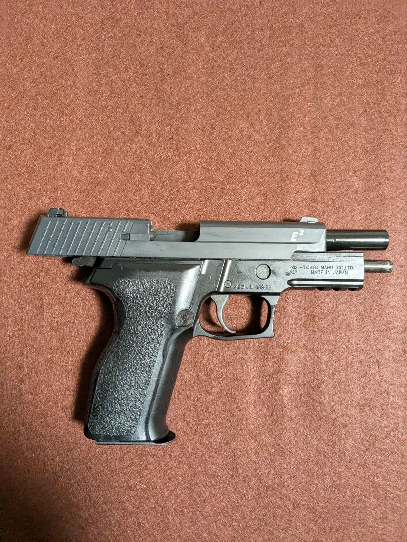 東京マルイ　SIG SAUER P226 E2 ガスガン　18禁（中古品）