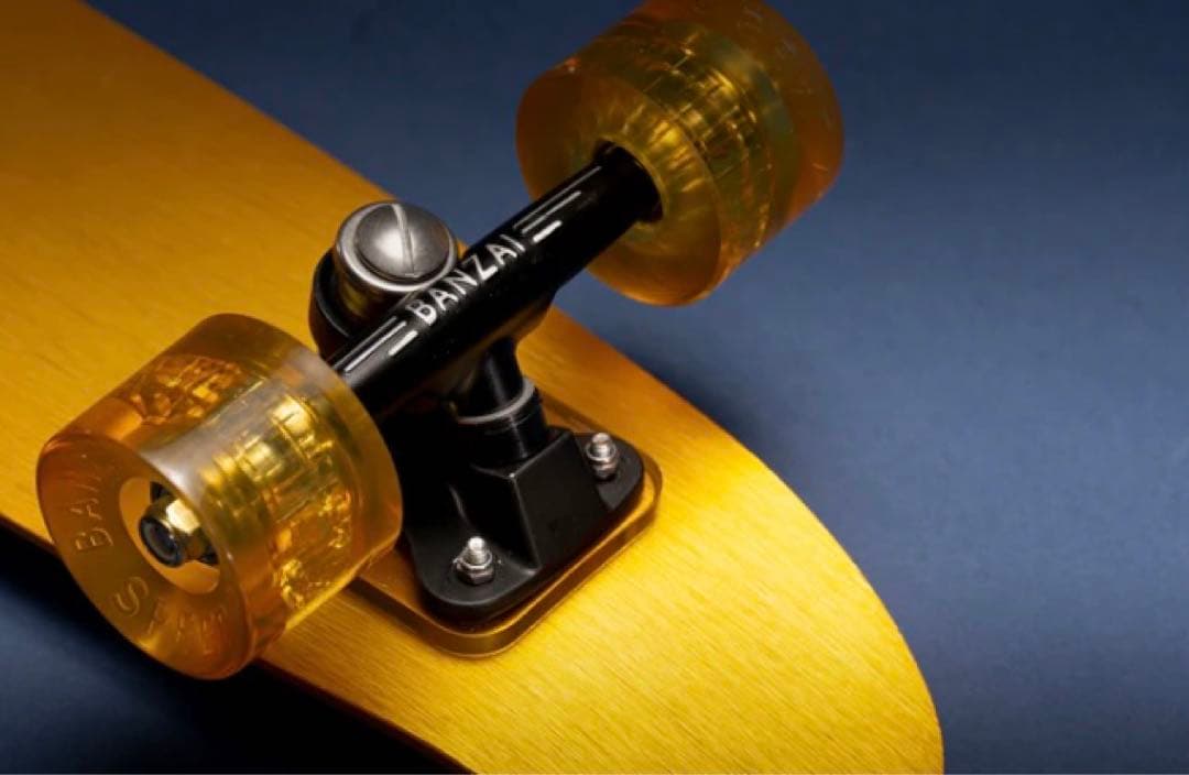 ドイツ発　BANZAI ARTIST EDITION #4 ゴールド　50台限定