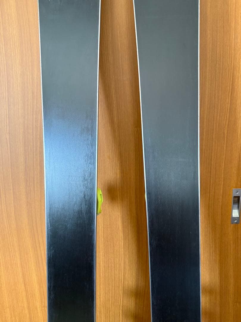 LINE BLADE W ２０−２１モデル 160cm中古 トップシートカスタム