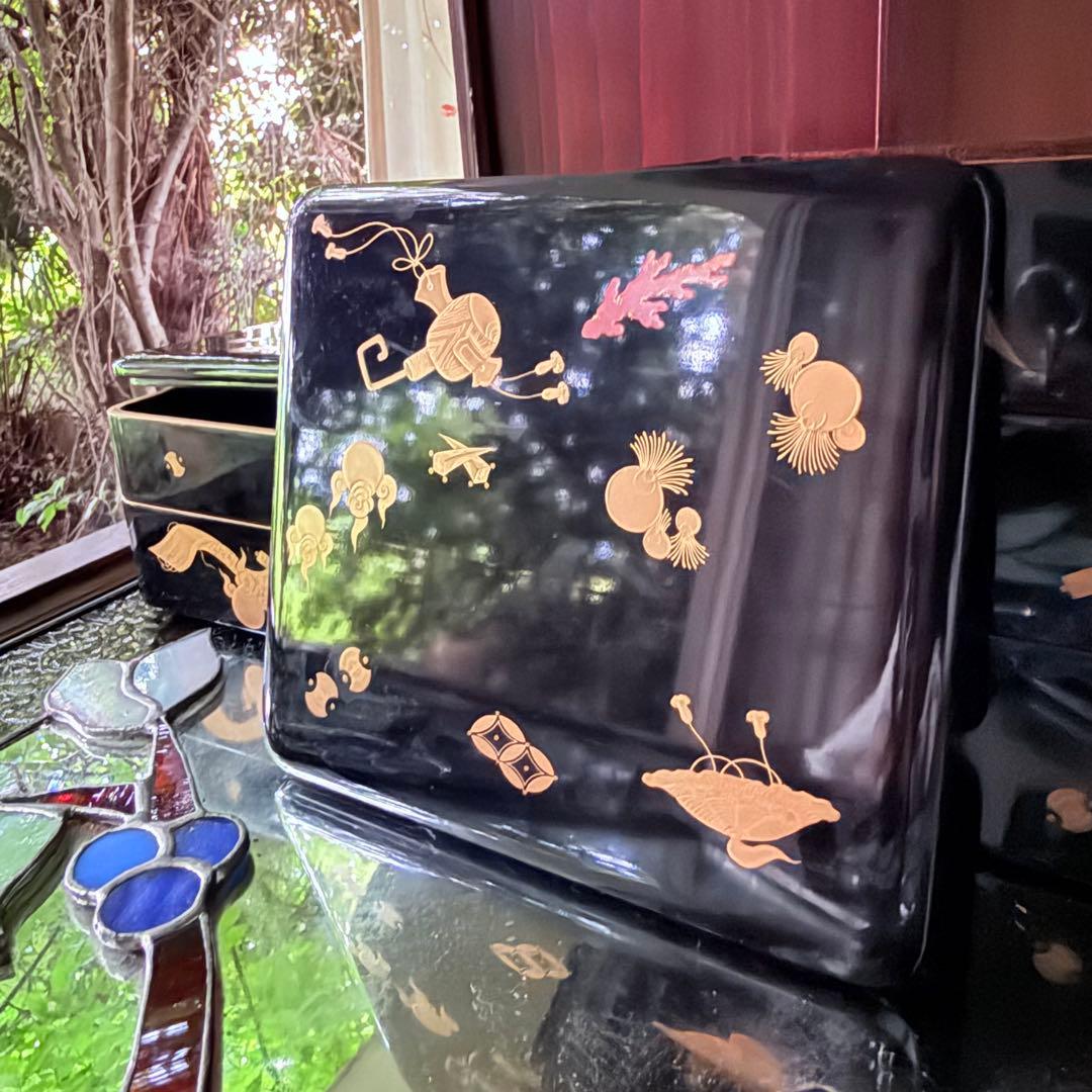 超限定1月23日20時迄‼️JAPAN『図替り宝尽くし』蒔絵梨地四段重台座付木箱入