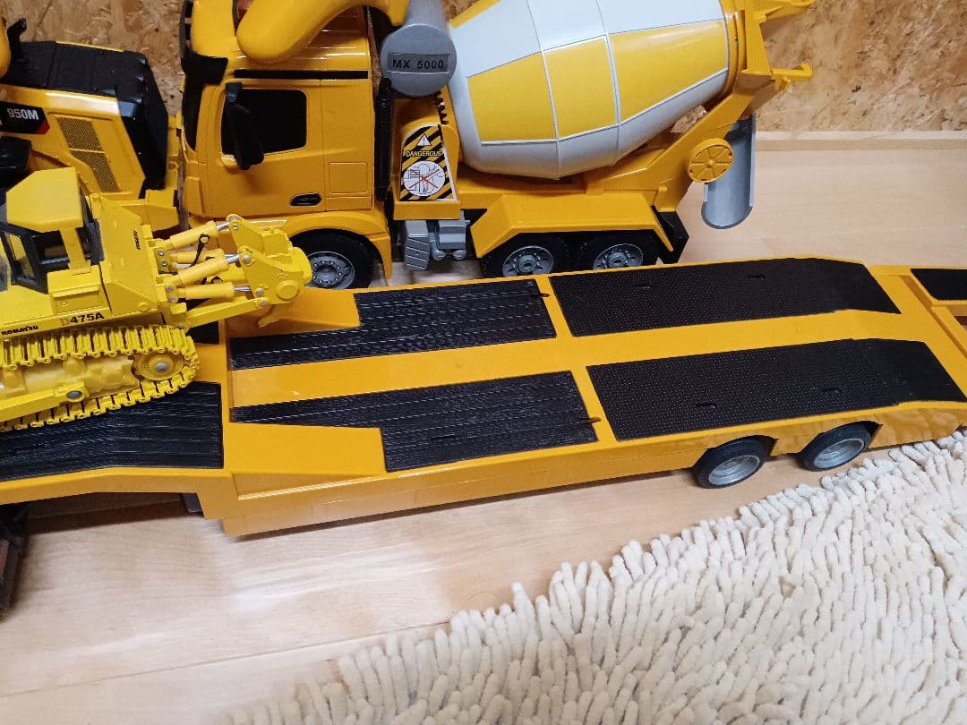 建設作業車　ラジコン