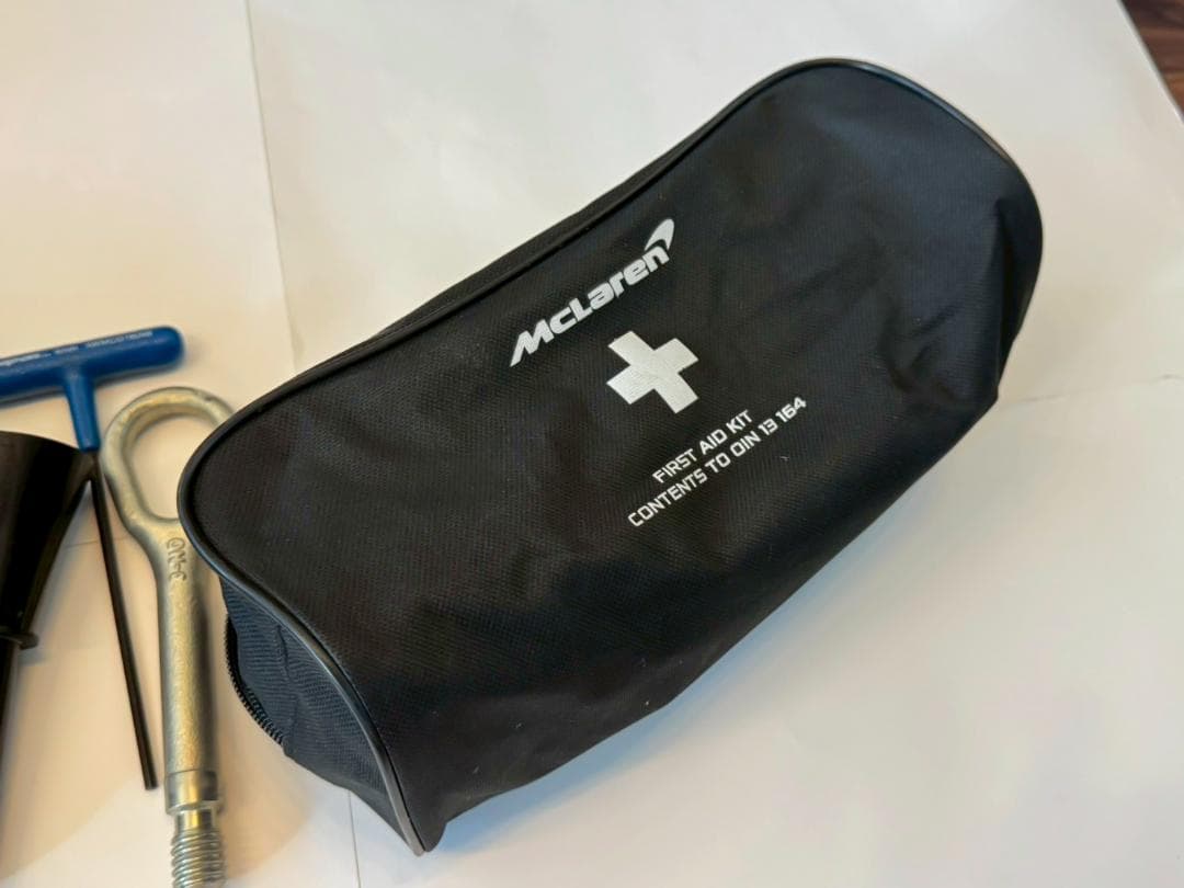 マクラーレン 車載工具 McLaren パンク修理キット 純正