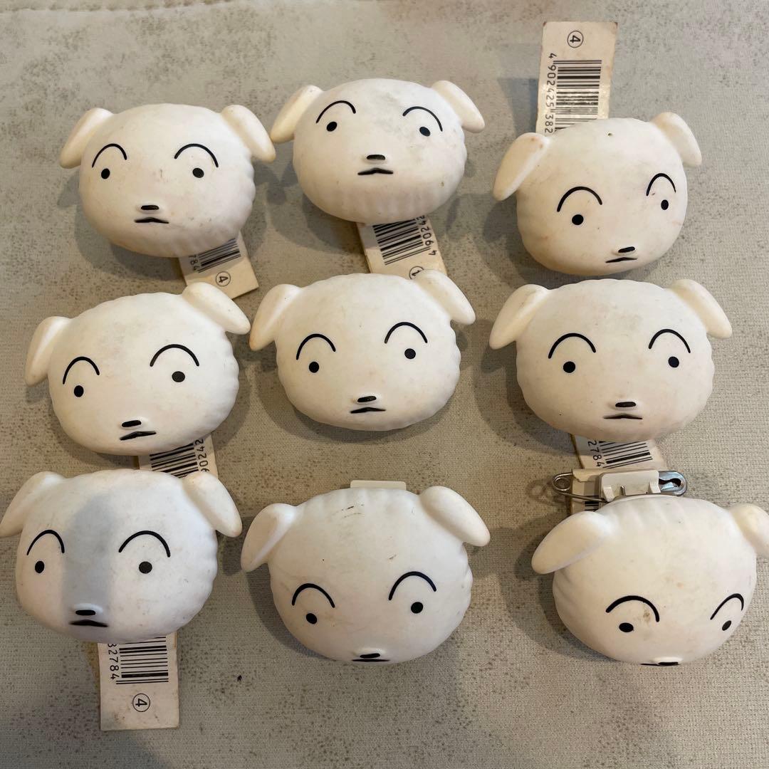 レア品　クレヨンしんちゃん　野原シロ　フィギュア　ピンバッジ