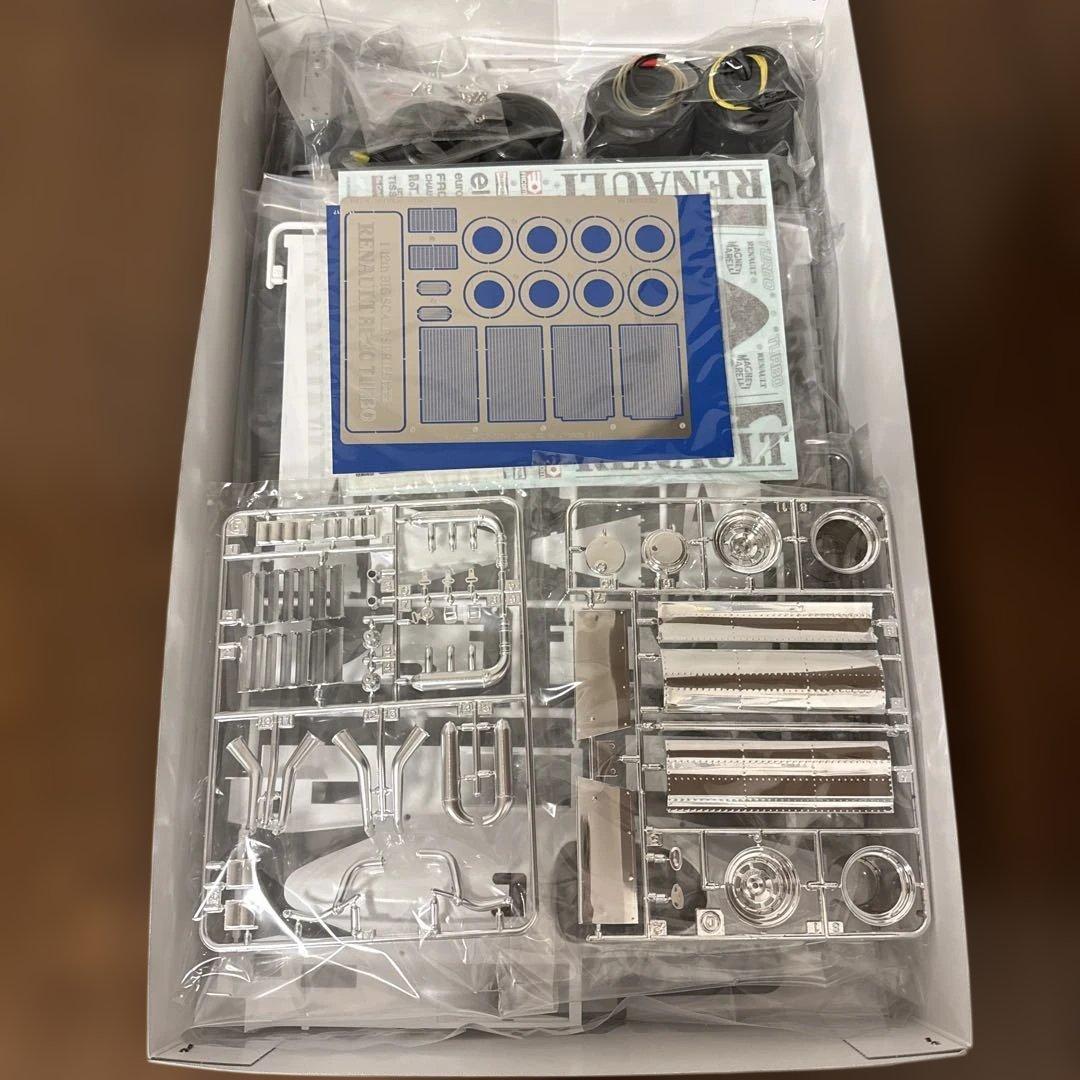 タミヤ　RENAULT ルノーRE20 ターボ　1/12