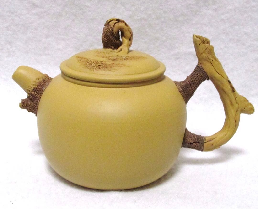 細く丁寧で雰囲気が素晴らしい 中国 茶器 朱泥急須