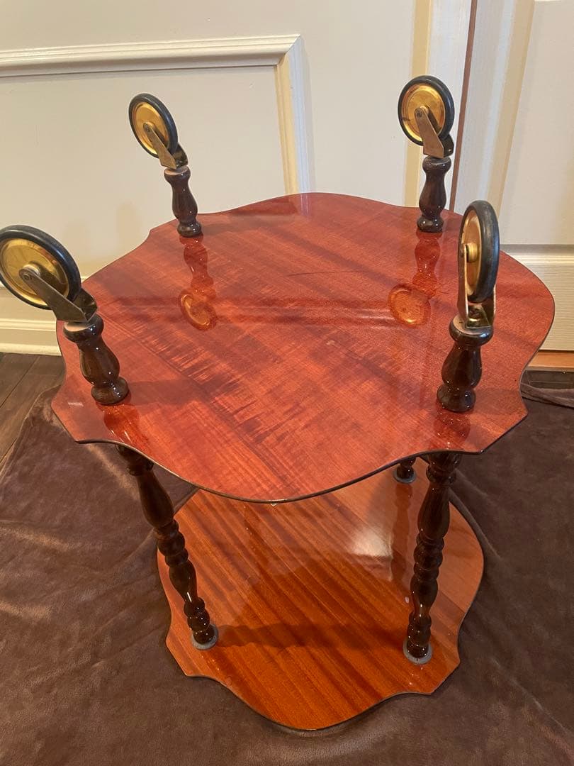 ■イタリア製　象嵌　キャスター付きコーヒーテーブル