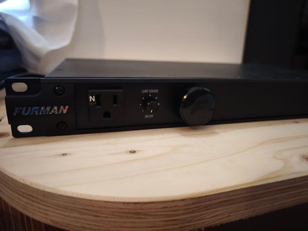 FURMAN ファーマン PL-8C パワ－コンディショナー LED付き 電源