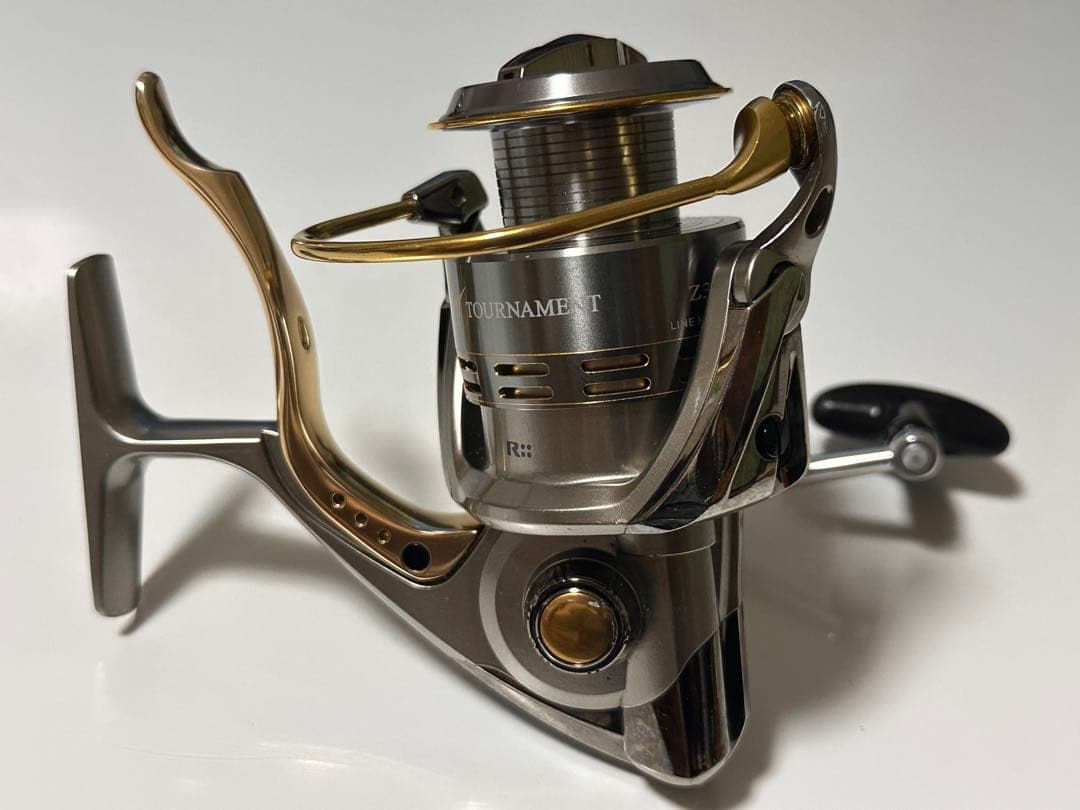 TOURNAMENT ISO Ｚ3000LBD 互換性 スプール2個付き