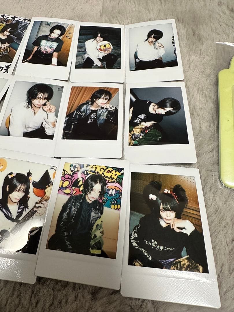 甘い暴力咲チェキ12枚、チェキケースセット