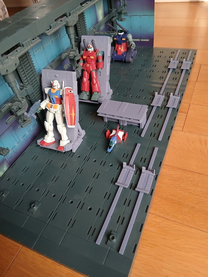 ロボット魂　ガンダム　ジオラマ
