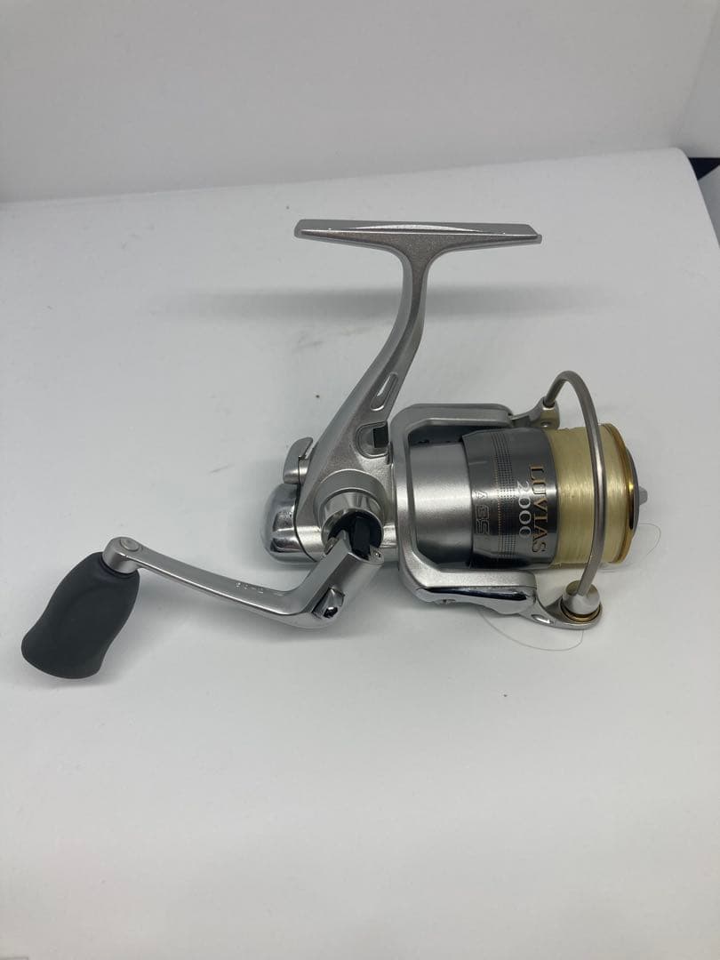 ダイワ　ルビアス2000 スピニングリール