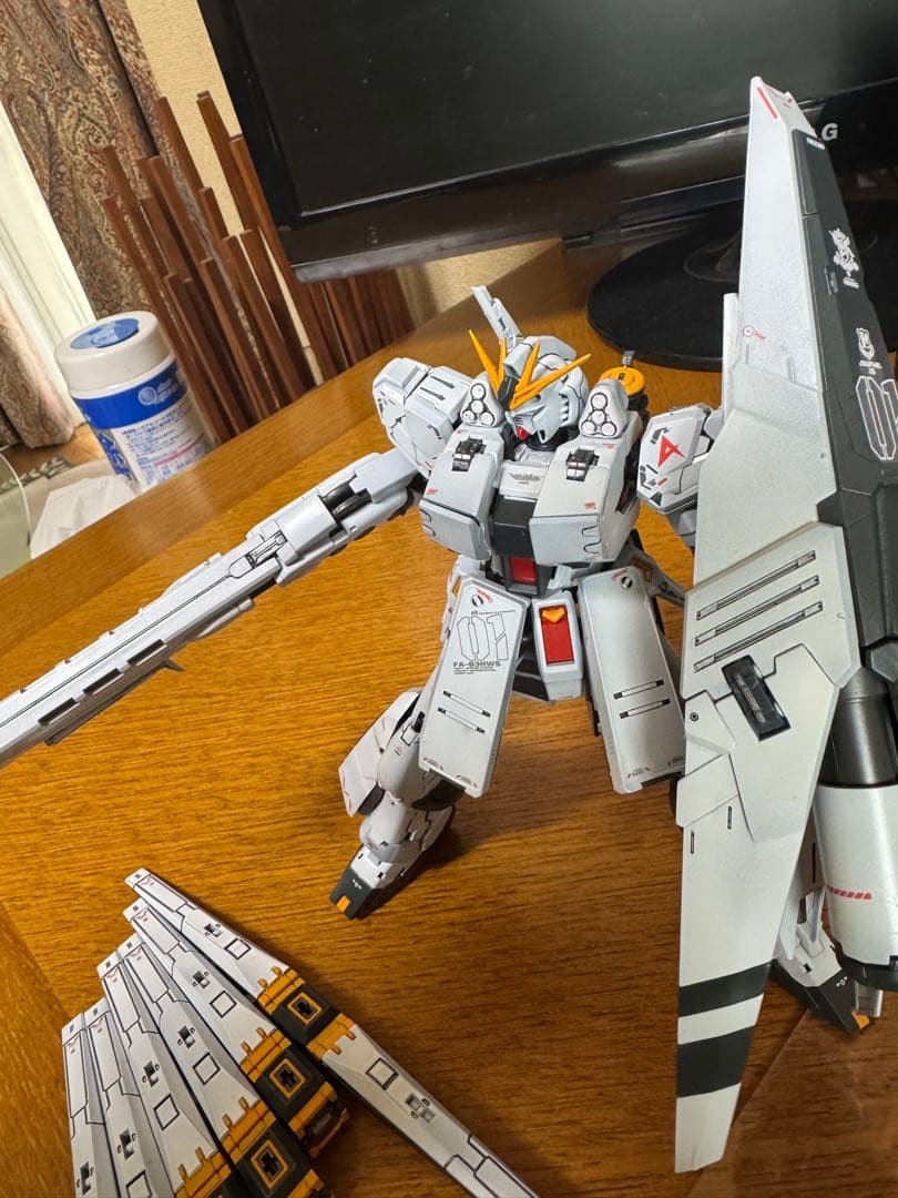 1/144 νガンダムＨＷＳ　塗装済み完成品