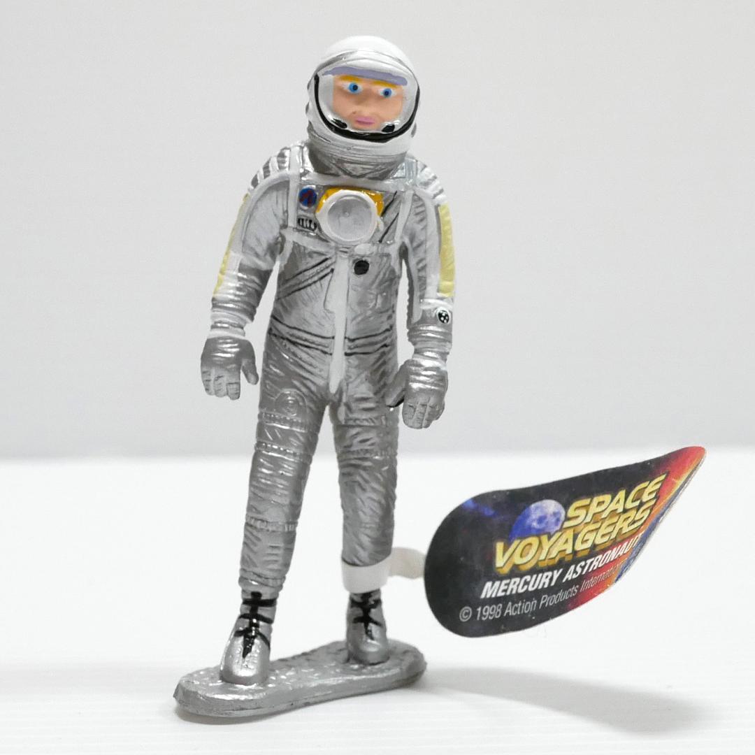 SPACE VOYAGERS（宇宙飛行士フィギュア）+スペースシャトルミニチュア
