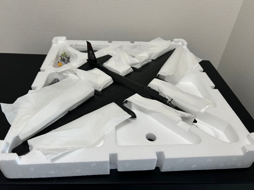 ホビーマスター 1/72 Lockheed U-2 \"Dragon Lady\"