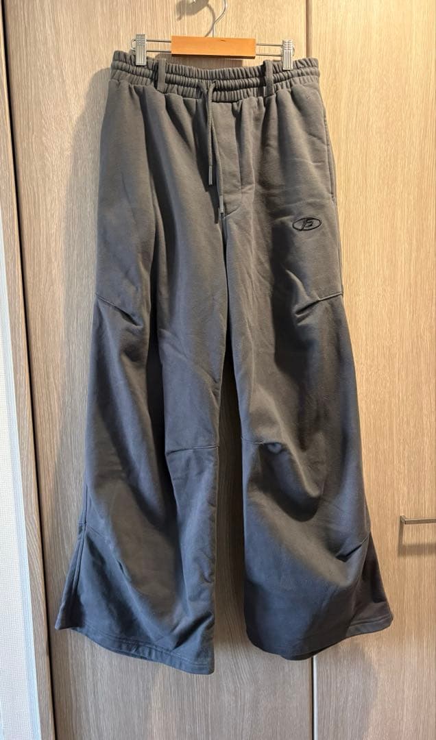 PEOPLE STYLE グレーフーディーセットエンブロイダードトラックスーツ