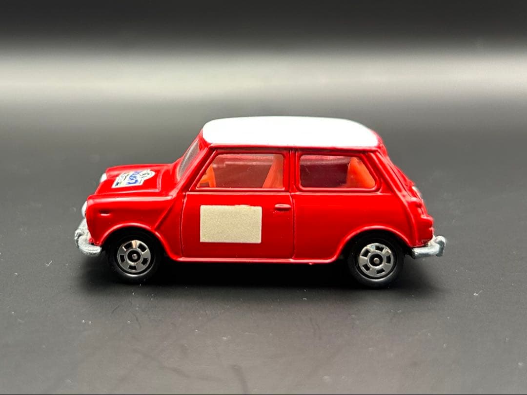tomica ミニクーパー　トラフィック社　特注　日本製　トミカ　ミニカー