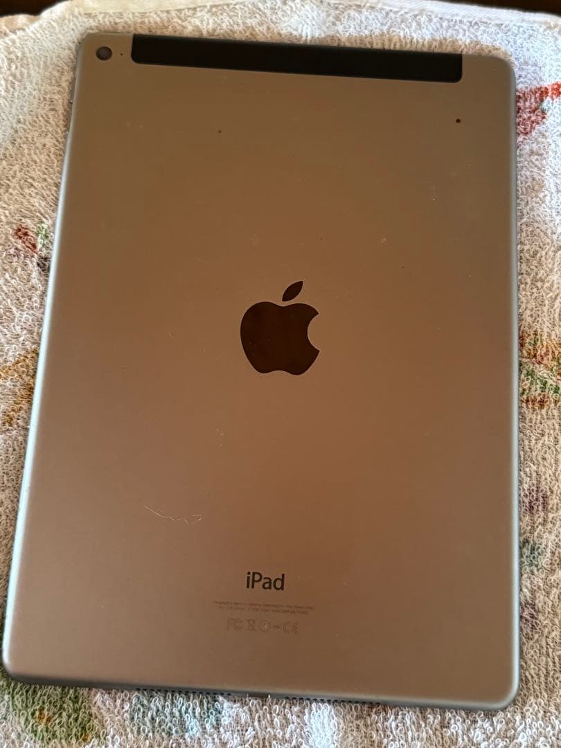 iPad 第8世代 32ギガ