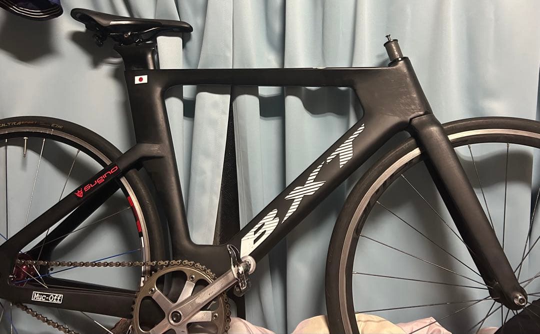 ピストフレーム　カーボン (トラックバイク)