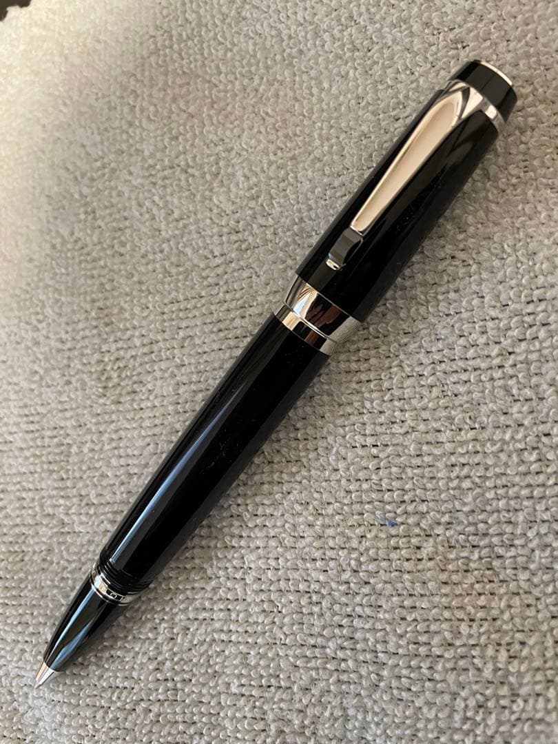 ◾️プラチナ美品◾️モンブラン◾️ボエム◾️キャップ式ボールペン◾️新品リフィル付属◾️