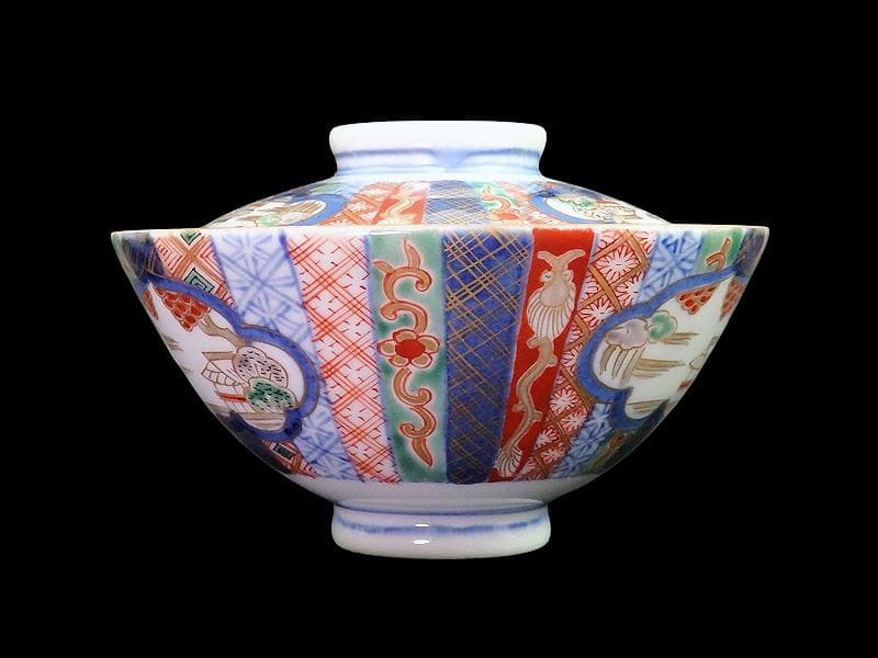 九谷　大聖寺伊万里　金襴手　山水　紋章の図　蓋茶碗　２客　361AS-DAl