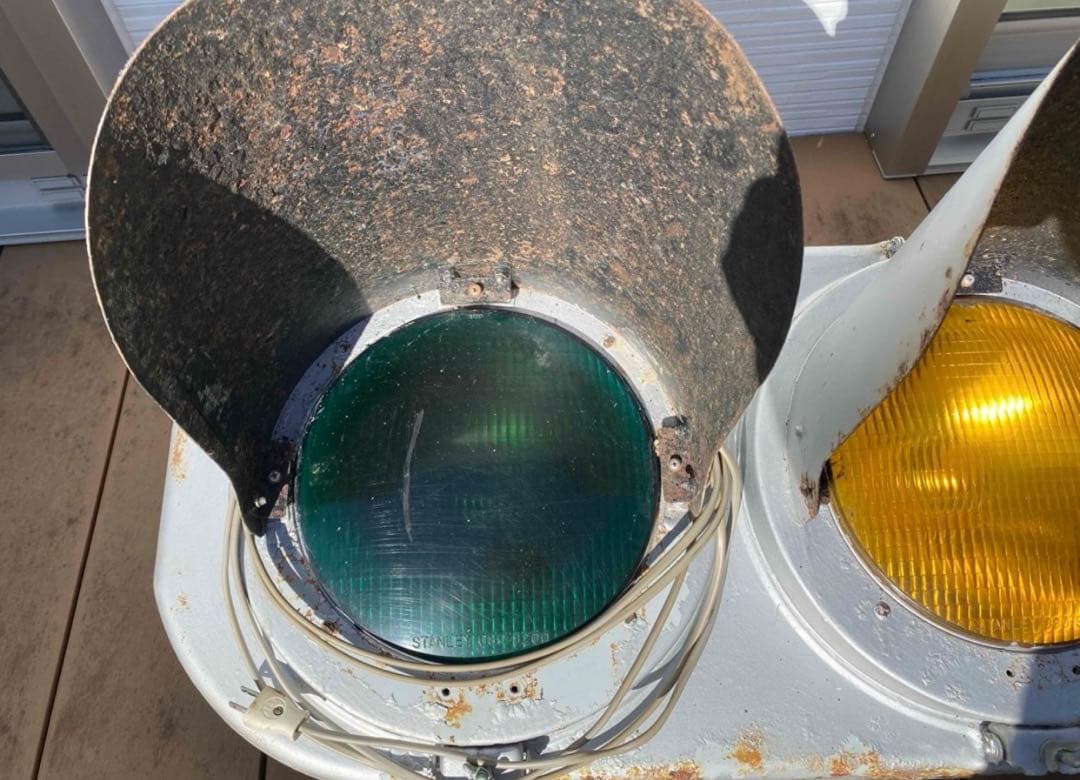 【ジャンク】車両用 信号器 【大型 信号灯機 実機 レトロ 信号機 本物】