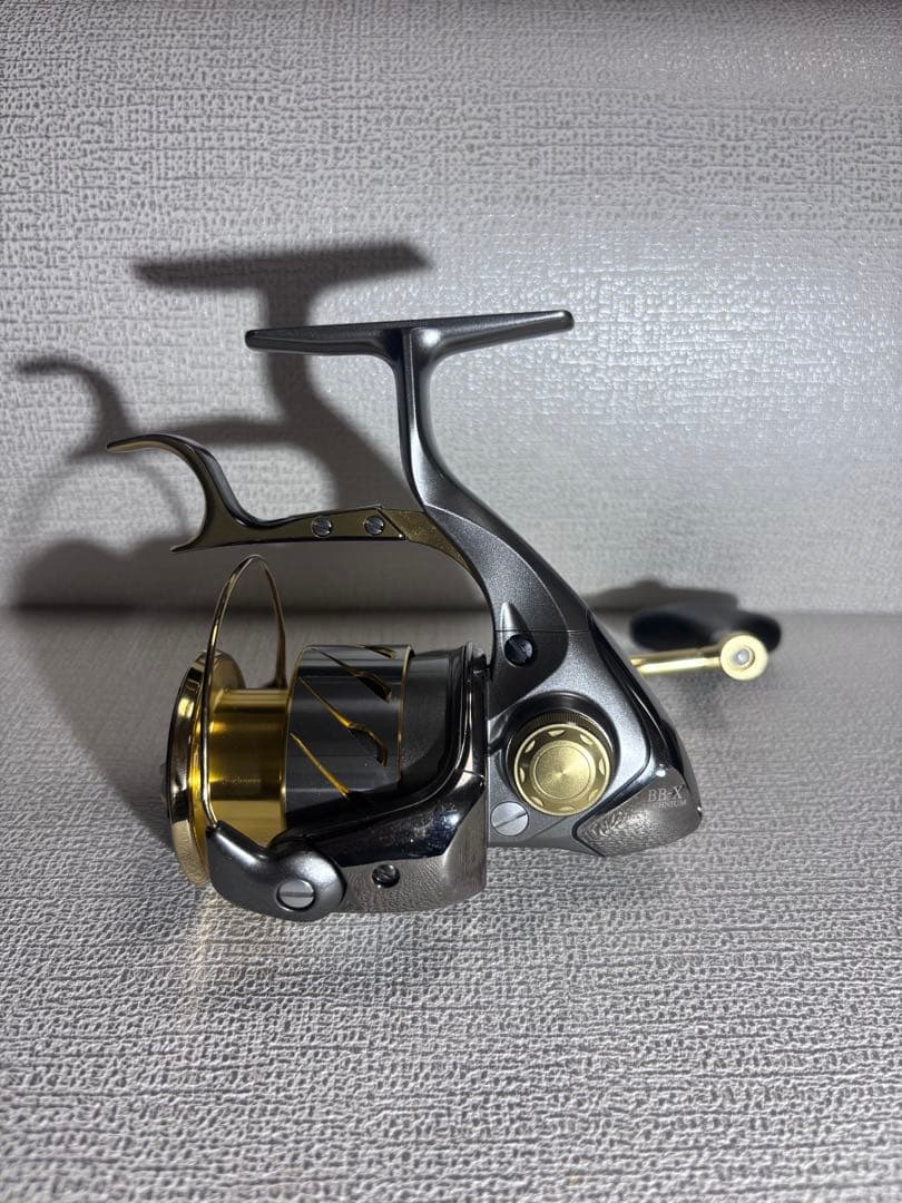 リール BB-X TECHNIUM Mg C3000DXG