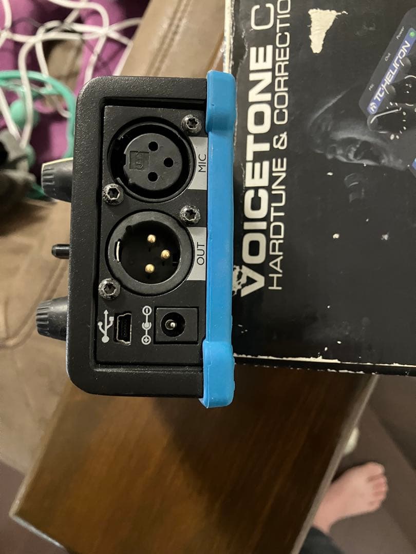 【動作確認済　訳あり】TC Helicon VoiceTone C1