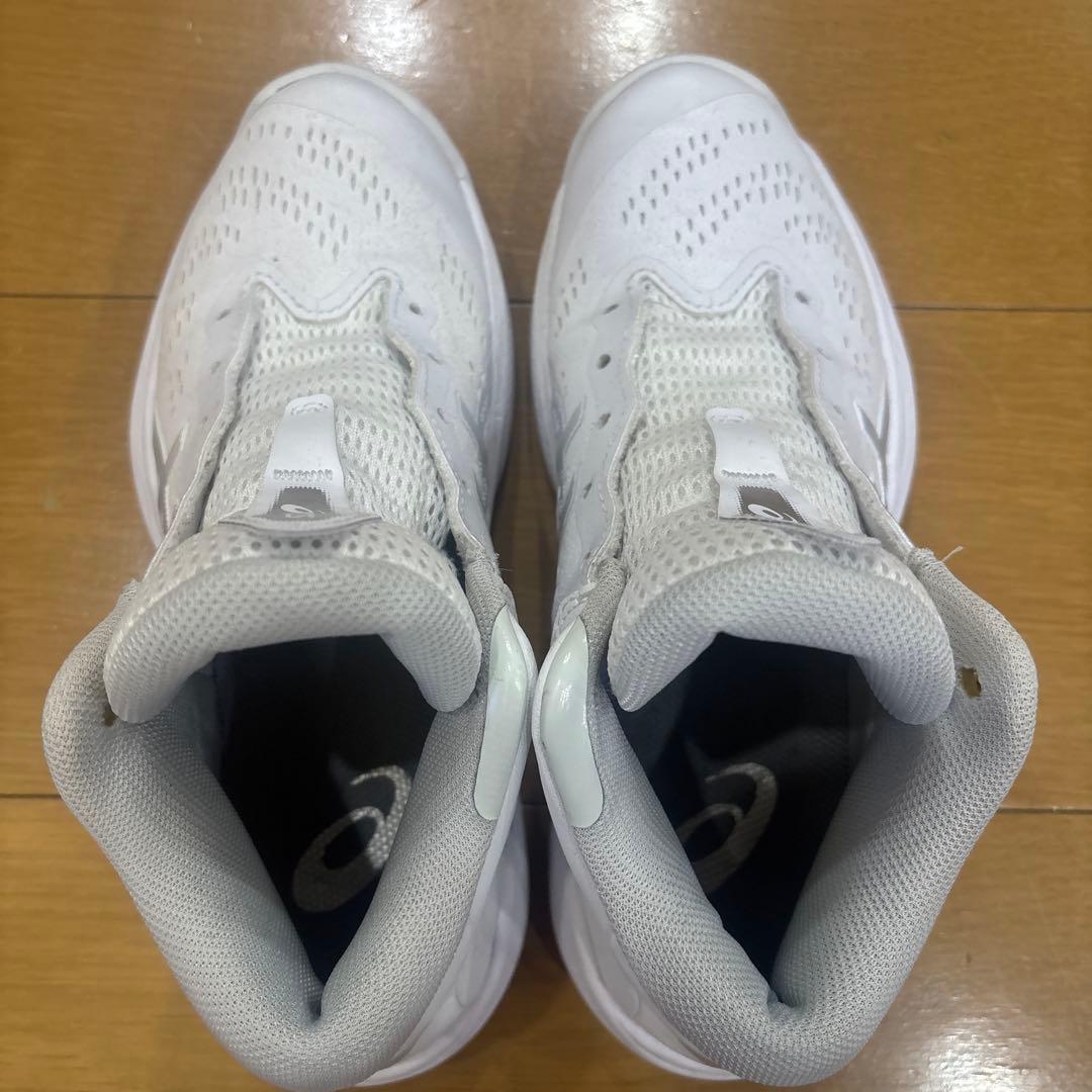 【さぁ〜やん】asics GELHOOP V15 NARROW