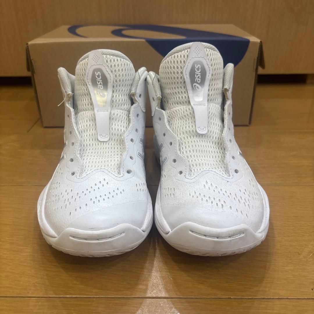 【さぁ〜やん】asics GELHOOP V15 NARROW