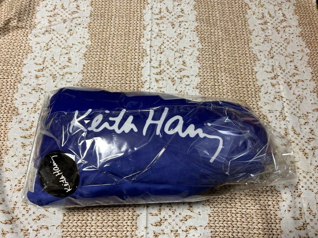 キースヘリング　3点セット　犬型クッション　１つ　収納ボックス　スツール2種類