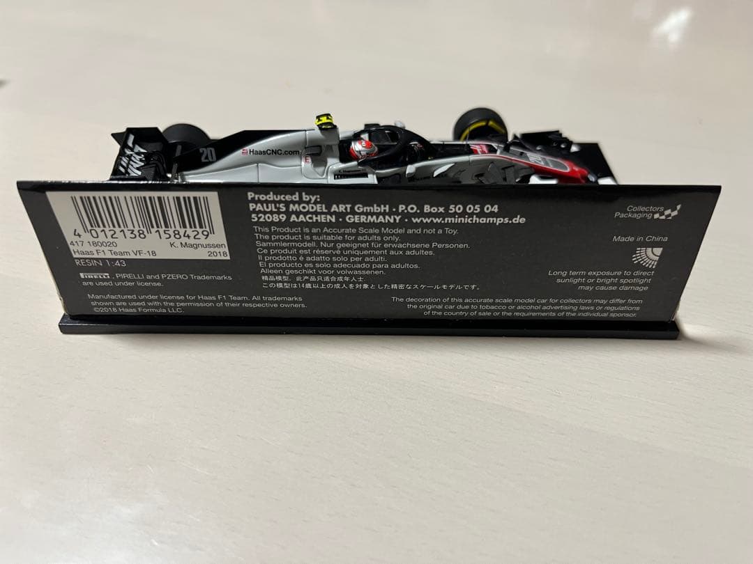 ミニチャンプス HAAS F1 TEAM 2018 K. MAGNUSSEN