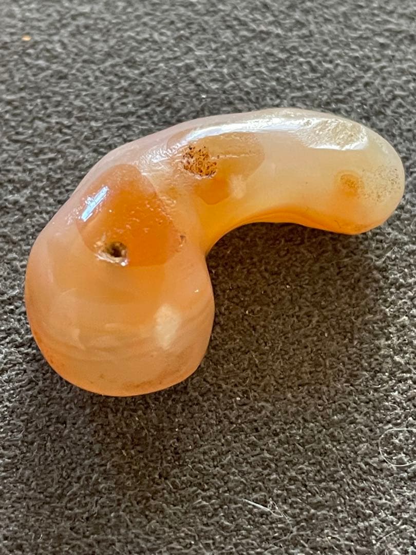 古墳時代 瑪瑙勾玉 古代装身具 出土品