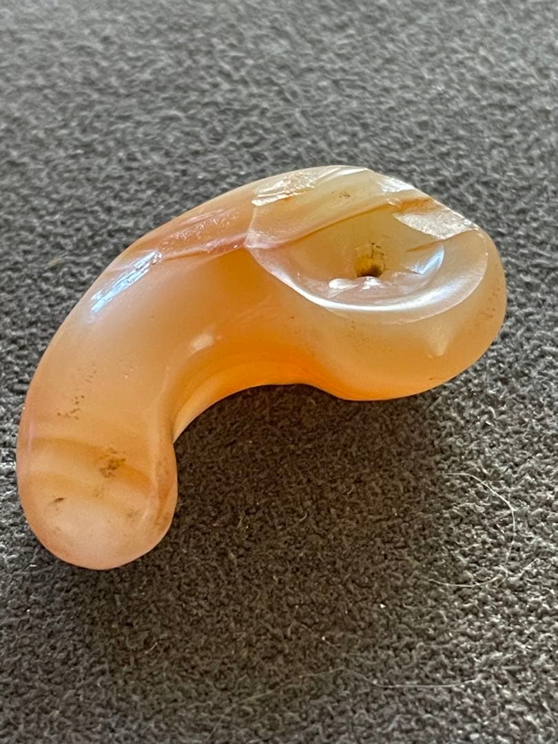 古墳時代 瑪瑙勾玉 古代装身具 出土品