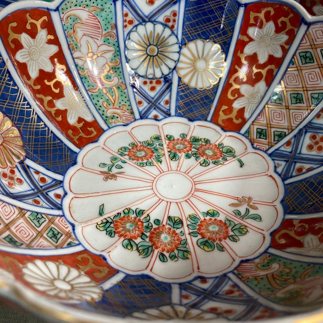 【古伊万里文】古伊万里の伝統　日本の名窯　古伊万里　染錦菊花文　三つ組菊形鉢