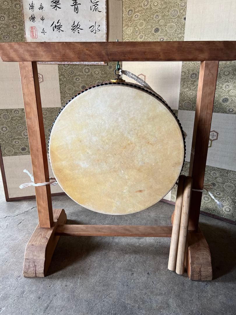 和太鼓　平太鼓　鳥居台付き　約45cm 上鳴保証品　和楽器　打楽器　バチ付き
