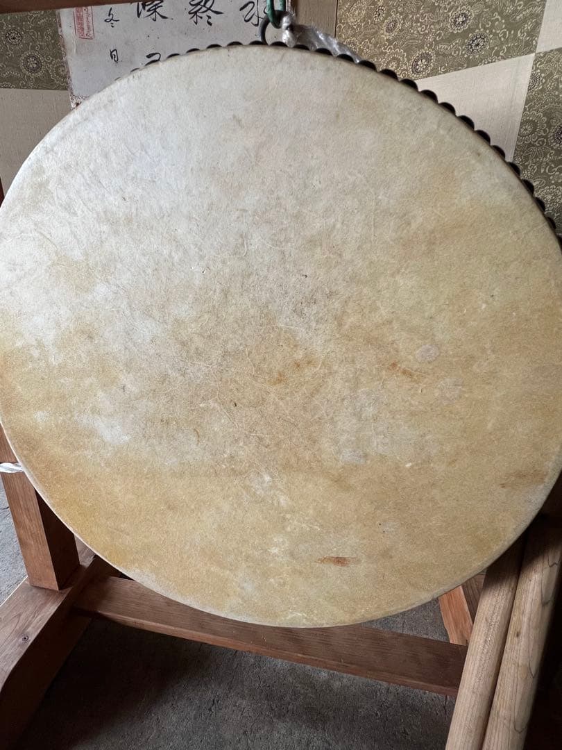 和太鼓　平太鼓　鳥居台付き　約45cm 上鳴保証品　和楽器　打楽器　バチ付き