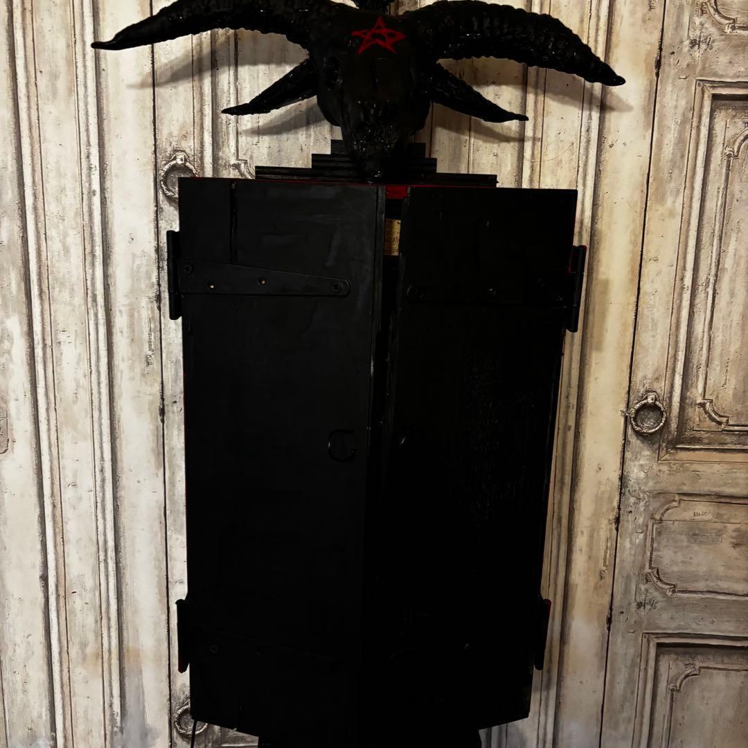 【Special Price】 悪魔撲殺箱(goat type)オブジェ