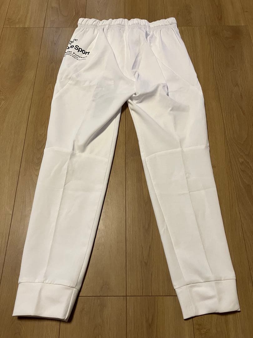 新品 未使用 デサント ムーブスポーツ パンツ 白 メンズ L トレーニング 冬
