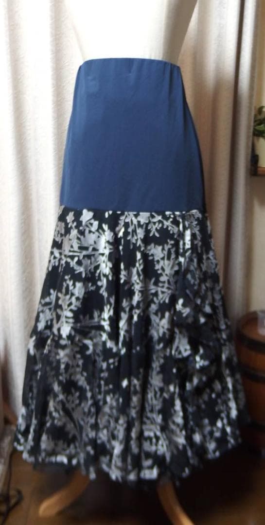 未使用品【社交ダンス】スタンダードスカート③（紺色）