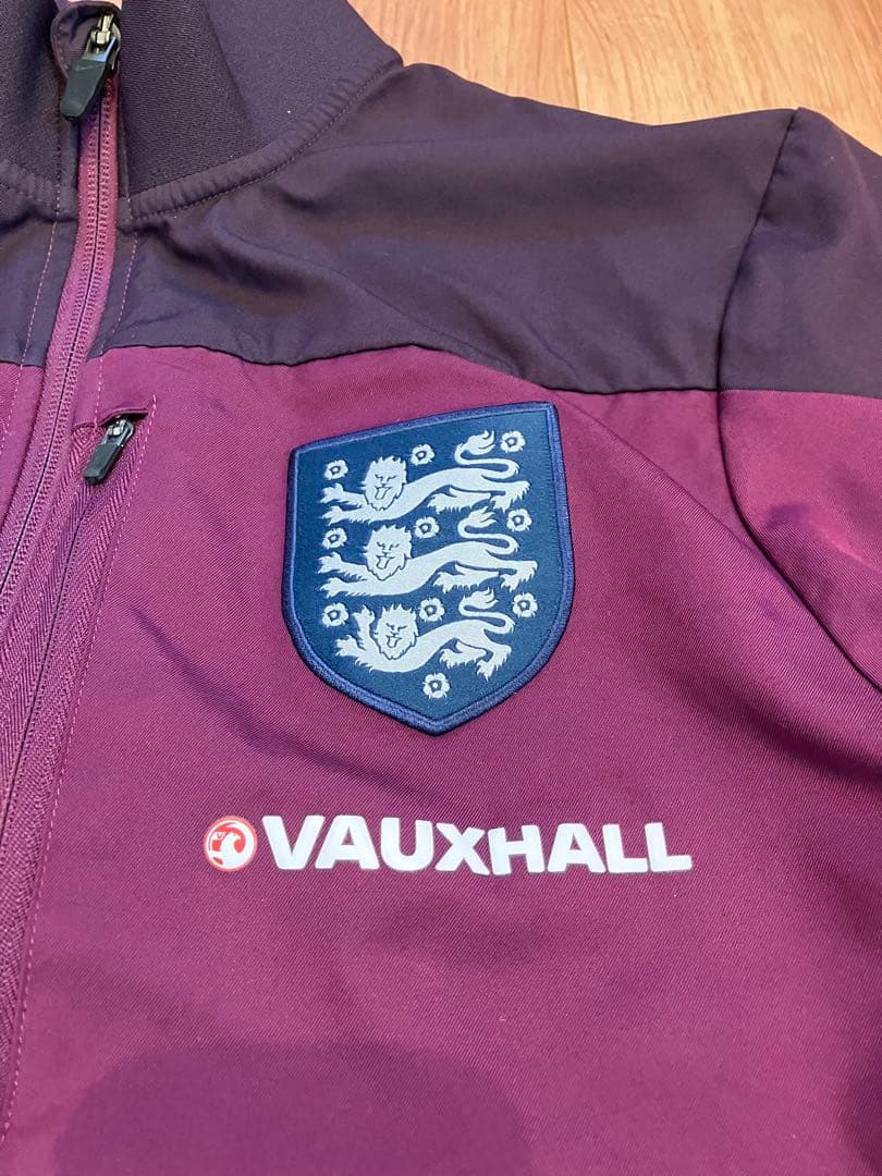 【美品】ナイキ×イングランド代表/トラックジャケット　ドリルトップ M古着