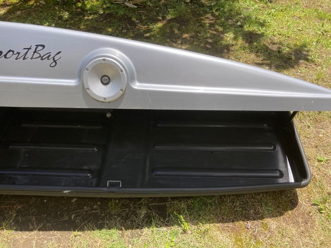 引取限定　momo SportBag シルバー　モモ　ルーフ　キャリア　ボックス