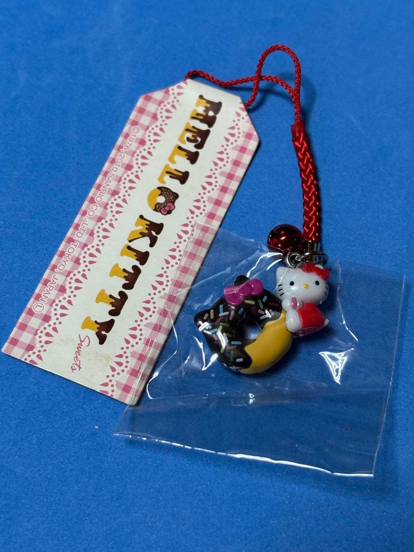 ご当地キティ　ロールケーキ　ドーナツ　根付け　2点セット