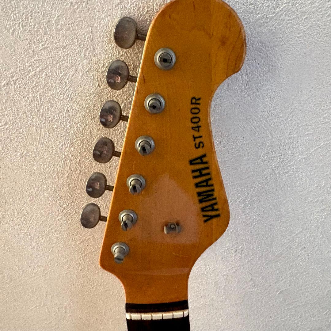 エレキギター YAMAHA ST400R