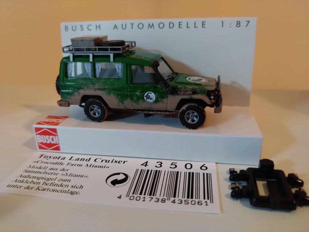 日*1様 【希少】BUSCH トヨタランドクルーザー　サファリ仕様 1:87 マ