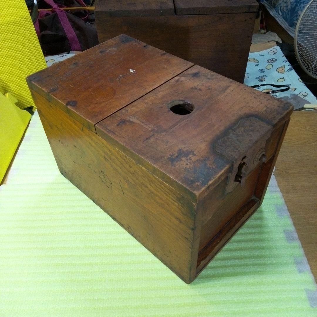 銭箱　木製　収納箱　アンティーク　レトロ　古民具　賽銭箱　木箱　古道具　湯銭箱