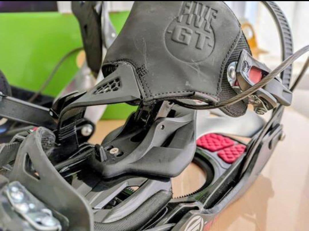 【板・ビンディング一式】 LibTechリブテック・FLOW ビンディンディング