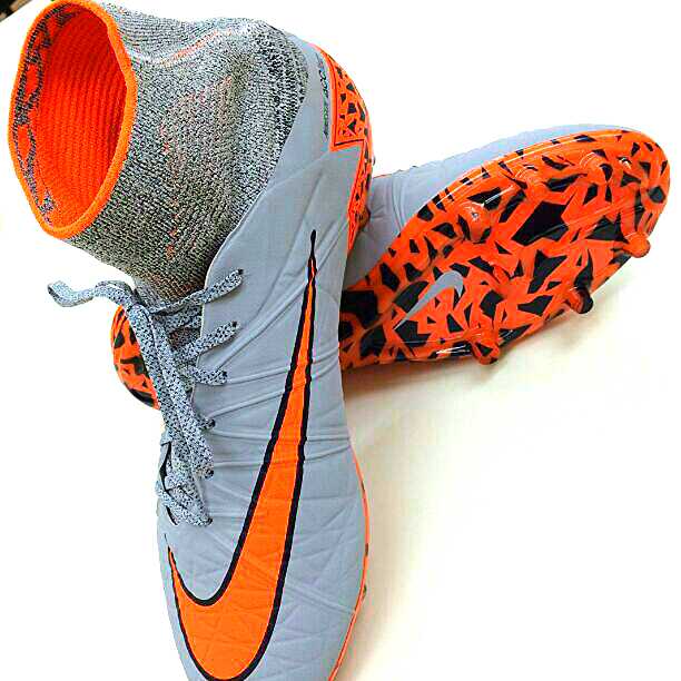 ハイパーヴェノム ハイカット 27.5センチ